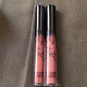 Kylie liquid lipstick love bite and poison berry